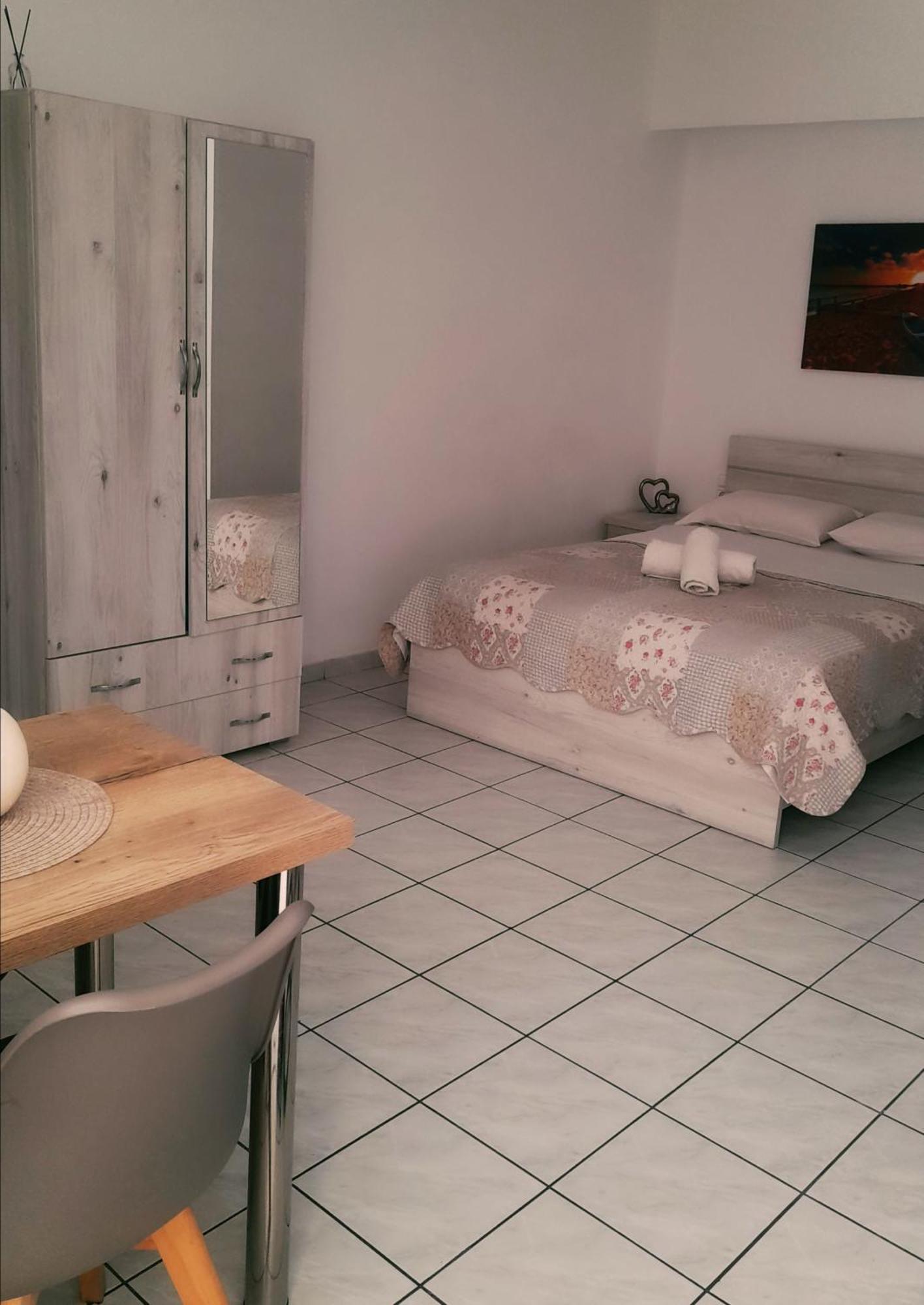 Central Studio 2 Kandiye Dış mekan fotoğraf